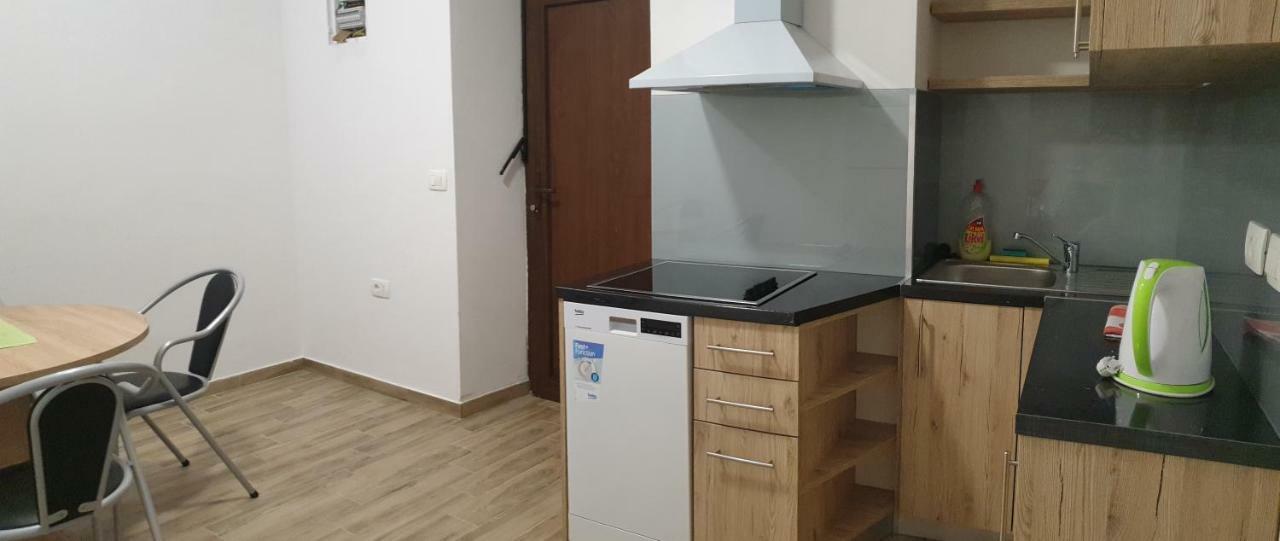 Apartment Damir พูลา ภายนอก รูปภาพ